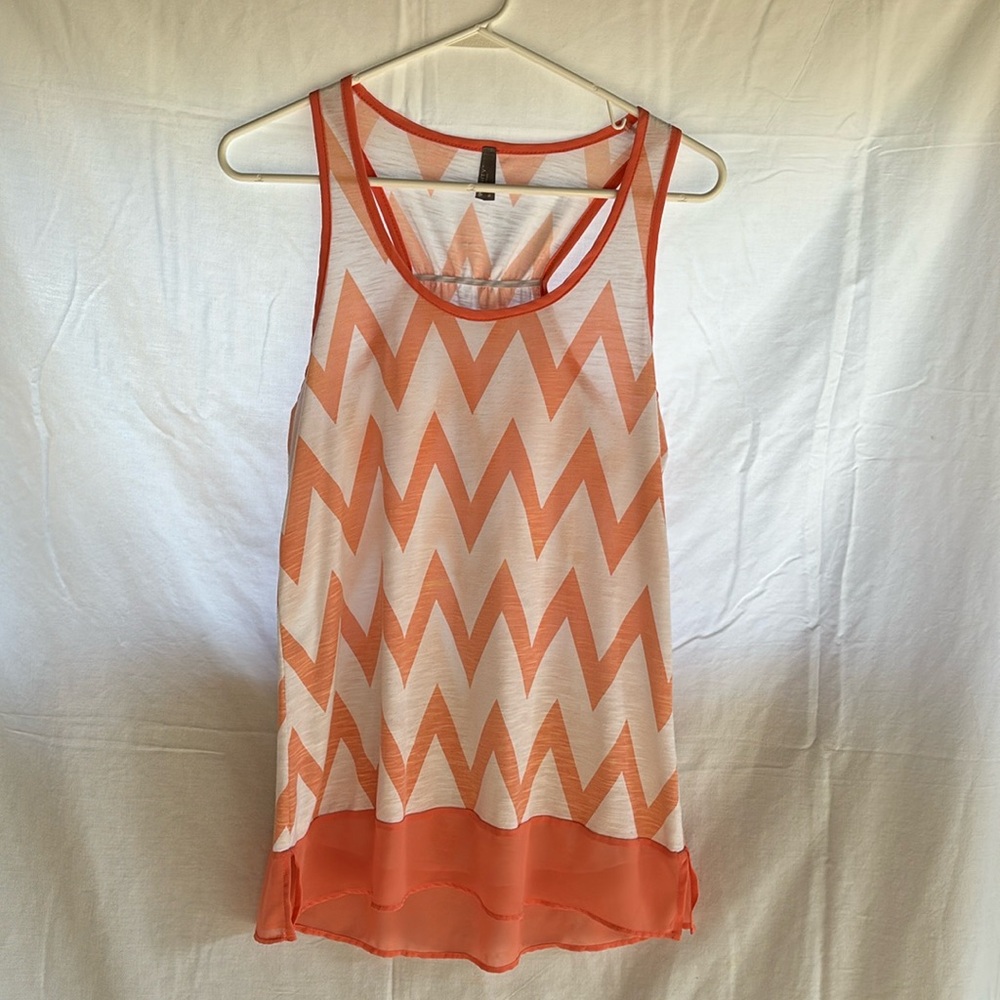 Vanity Size Medium Tank Top in great condition!!